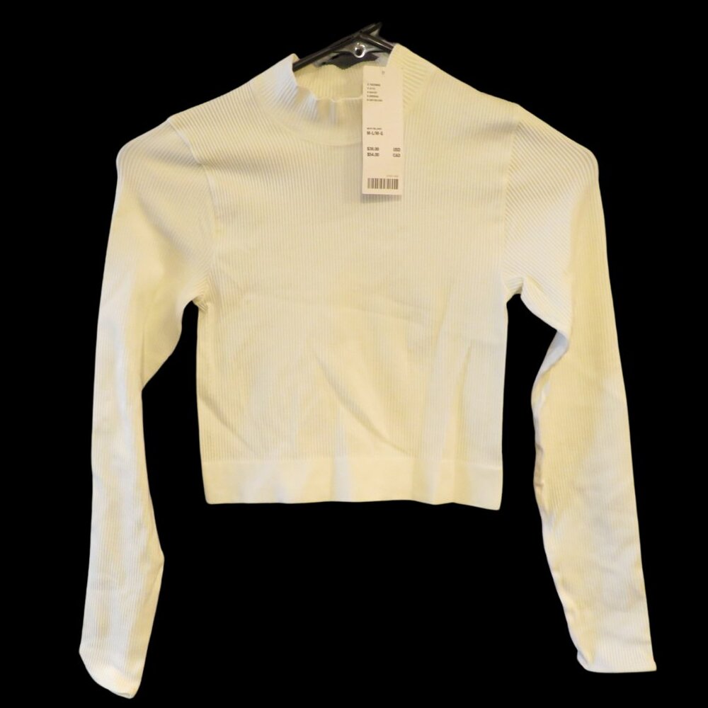 NWT UO Top